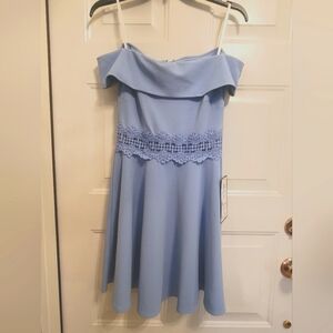 NWT chambray blue homecoming short formal. Size 5 / 6 off shoulder B Darlin
